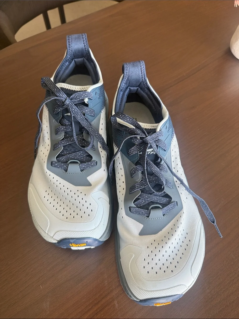 Altra Men's Light Gray and Navy Trail Running Shoes